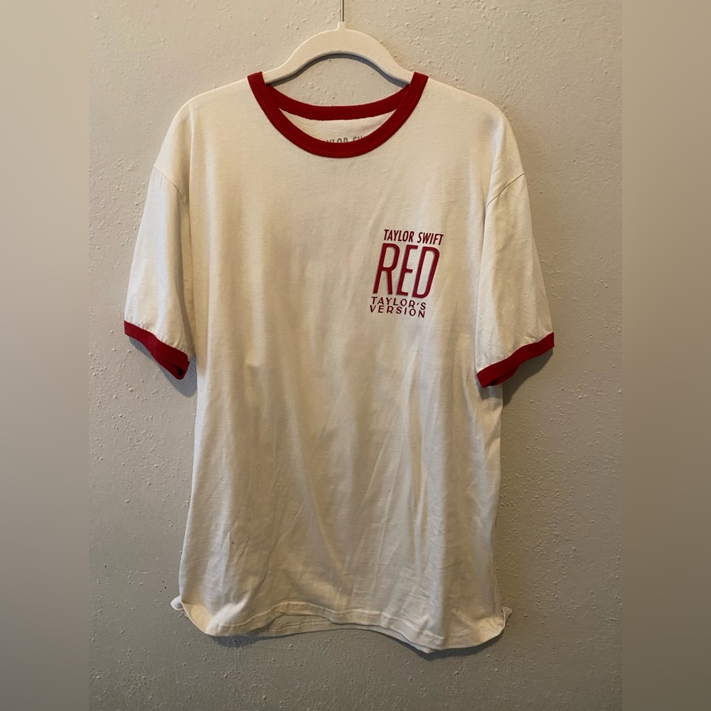 Taylor Swift Red Taylor’s Version XL ringer t-shirt like new